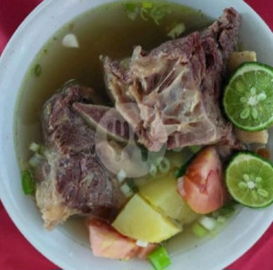 uemkaem-Sop kaki sapi