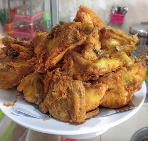 uemkaem-Ayam Goreng