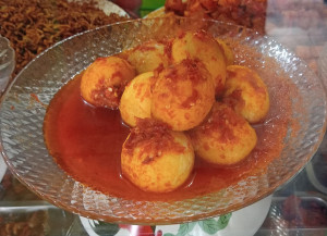 uemkaem-Telur balado