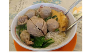 uemkaem-Bakso Urat