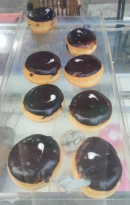 uemkaem-Donut coklat