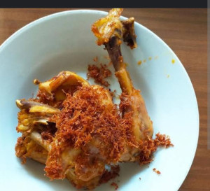 uemkaem-Ayam goreng